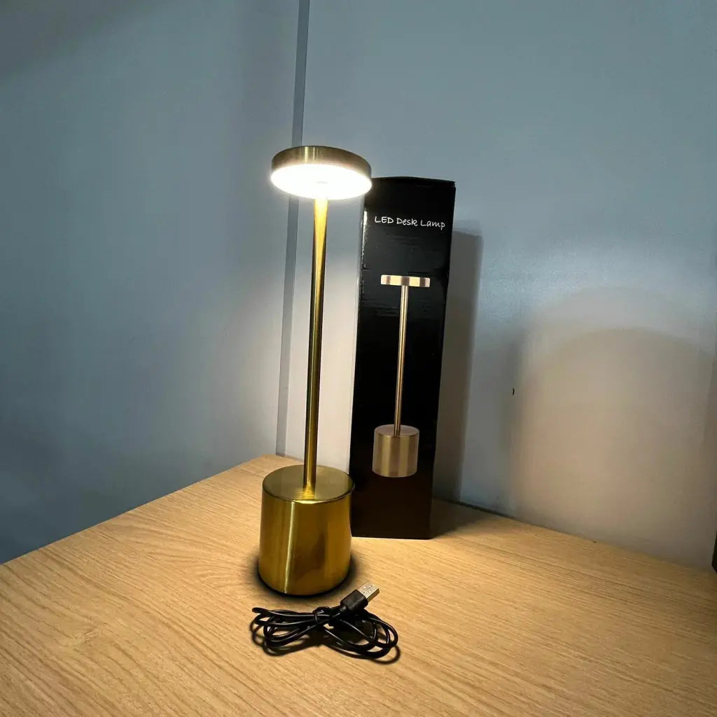 Luminaria Sofia Dourada Led Recarregavél 3 Tons De Iluminação AgoraFacilita