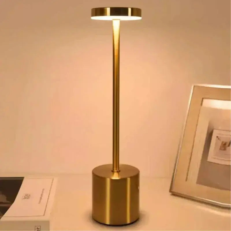 Luminaria Sofia Dourada Led Recarregavél 3 Tons De Iluminação AgoraFacilita