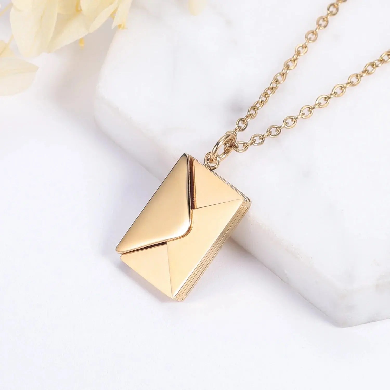 NeckGold - Colar com Pingente Envelope Personalizado AgoraFacilita